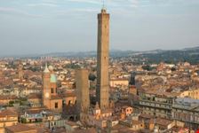 bologna torri con il panorama