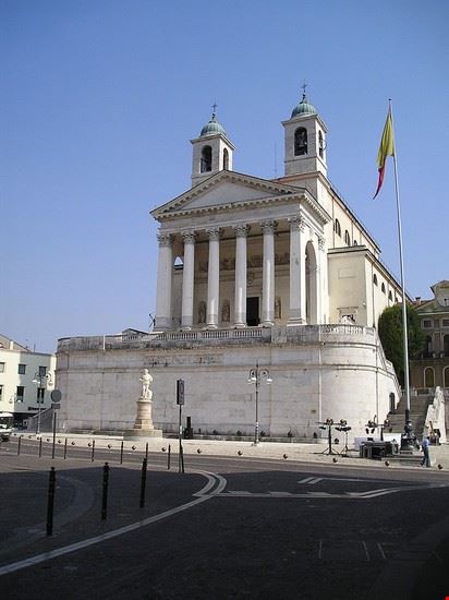 Duomo di San Pietro - Semolo75 - Semolo75 - Pubblico dominio