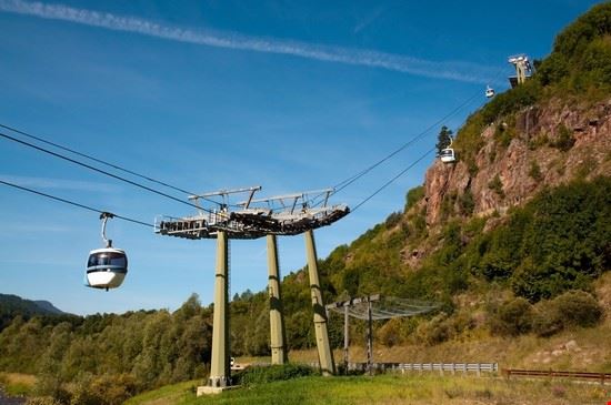  Cavalese Moreno Soppelsa - http://www.shutterstock.com/ Moreno Soppelsa