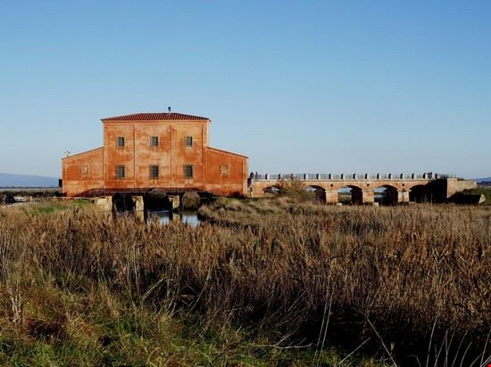 La casa rossa Castiglione della Pescaia Matteo Vinattieri - CC BY-SA 3.0 Matteo Vinattieri