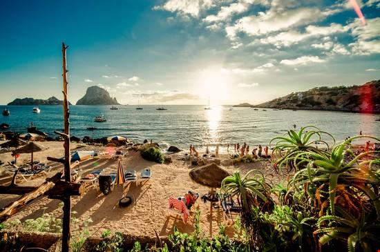 4 perle emerse dal blu del Mediterraneo: le Baleari si confermano un arcipelago delle meraviglie