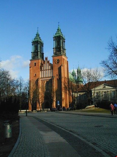  Poznan Trycatch - CC BY-SA 3.0 Trycatch