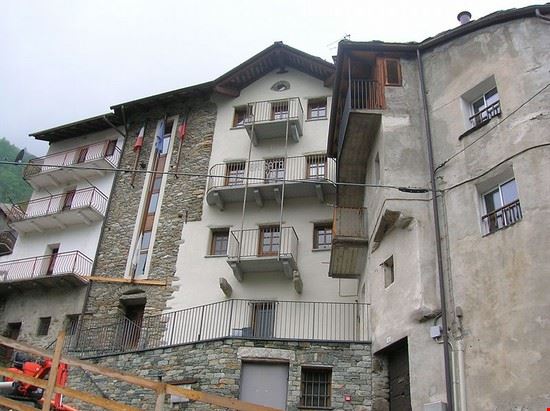  Valsavarenche Patafisik - https://it.wikipedia.org Patafisik