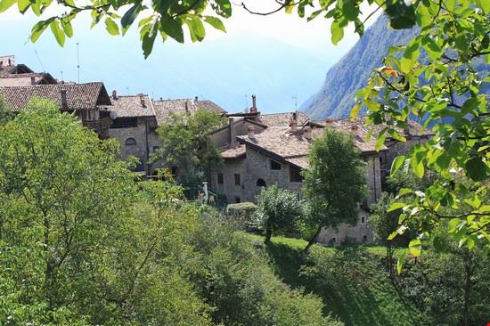 Canale di Tenno Trento DavideDossi - CC BY-SA 3.0 DavideDossi