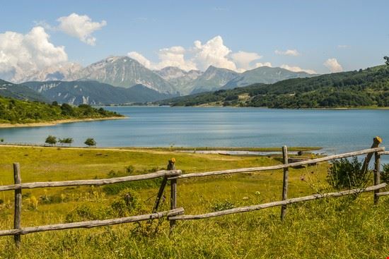 Lago di Campotosto Campotosto Claudio Giovanni Colombo Claudio Giovanni Colombo
