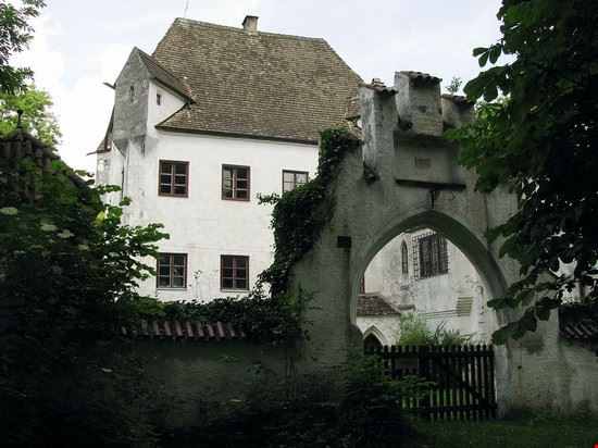 Schloss Pöring - Gras-Ober - Gras-Ober - CC BY SA 3.0