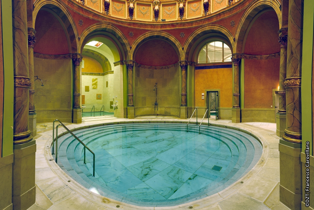 _GRF2330_Baden-Baden_Friedrichsbad_1000x670_c_DZT_Francesco Carovillano
