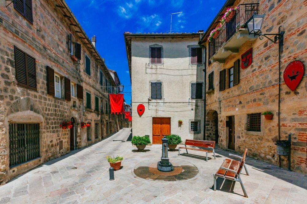 Piazza in Abbadia San Salvatore