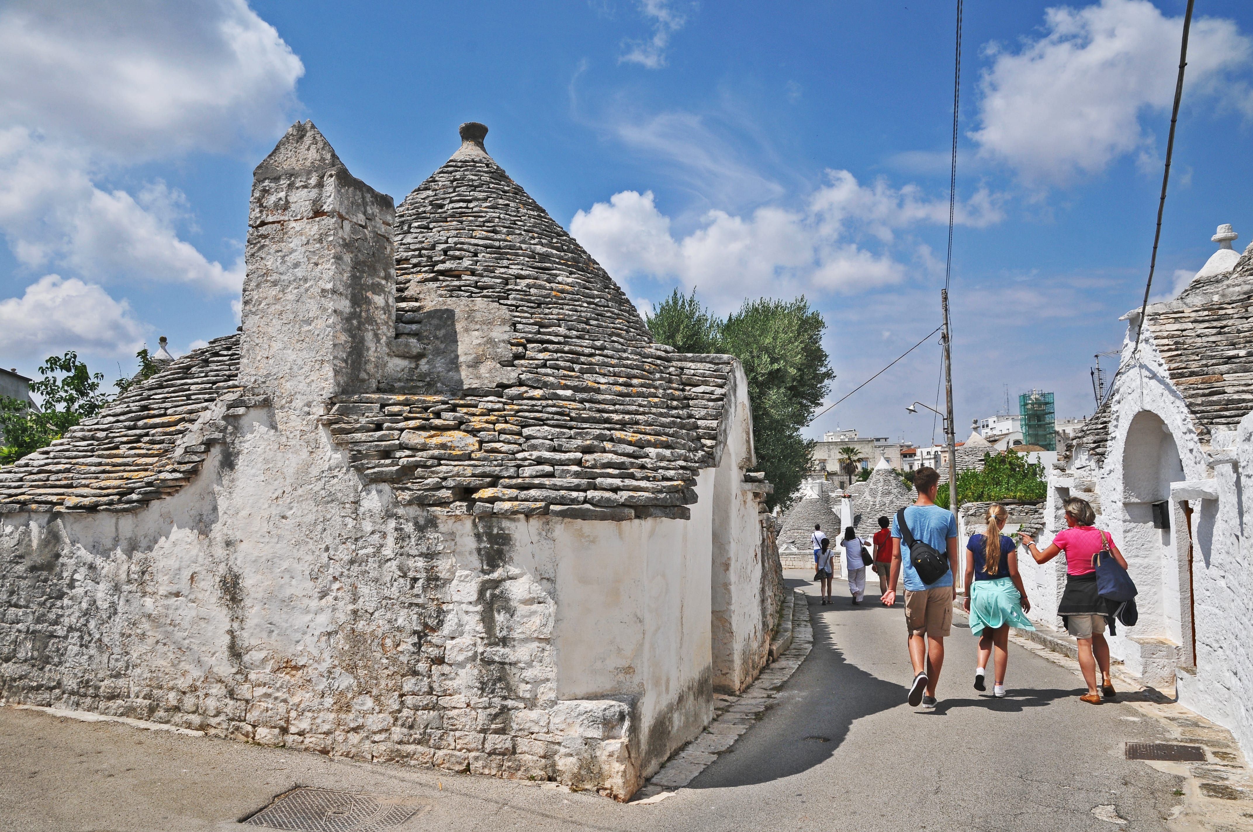 Alberobello_91091250-min.jpeg