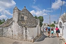 Alberobello_91091250-min.jpeg