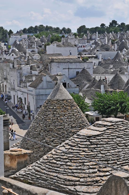 Alberobello_91582368-min.jpeg Alberobello_91582368-min.jpeg  