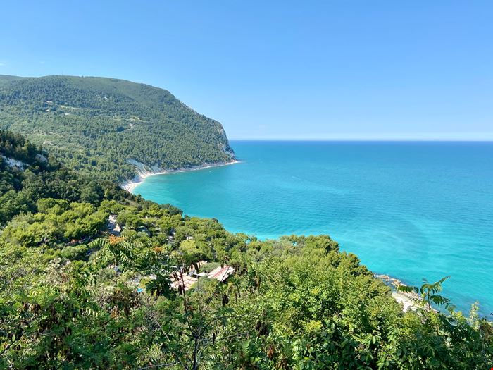 Spiaggia del Frate - alessio-patron-CcxyQJmISeQ-unsplash - Alessio Patron