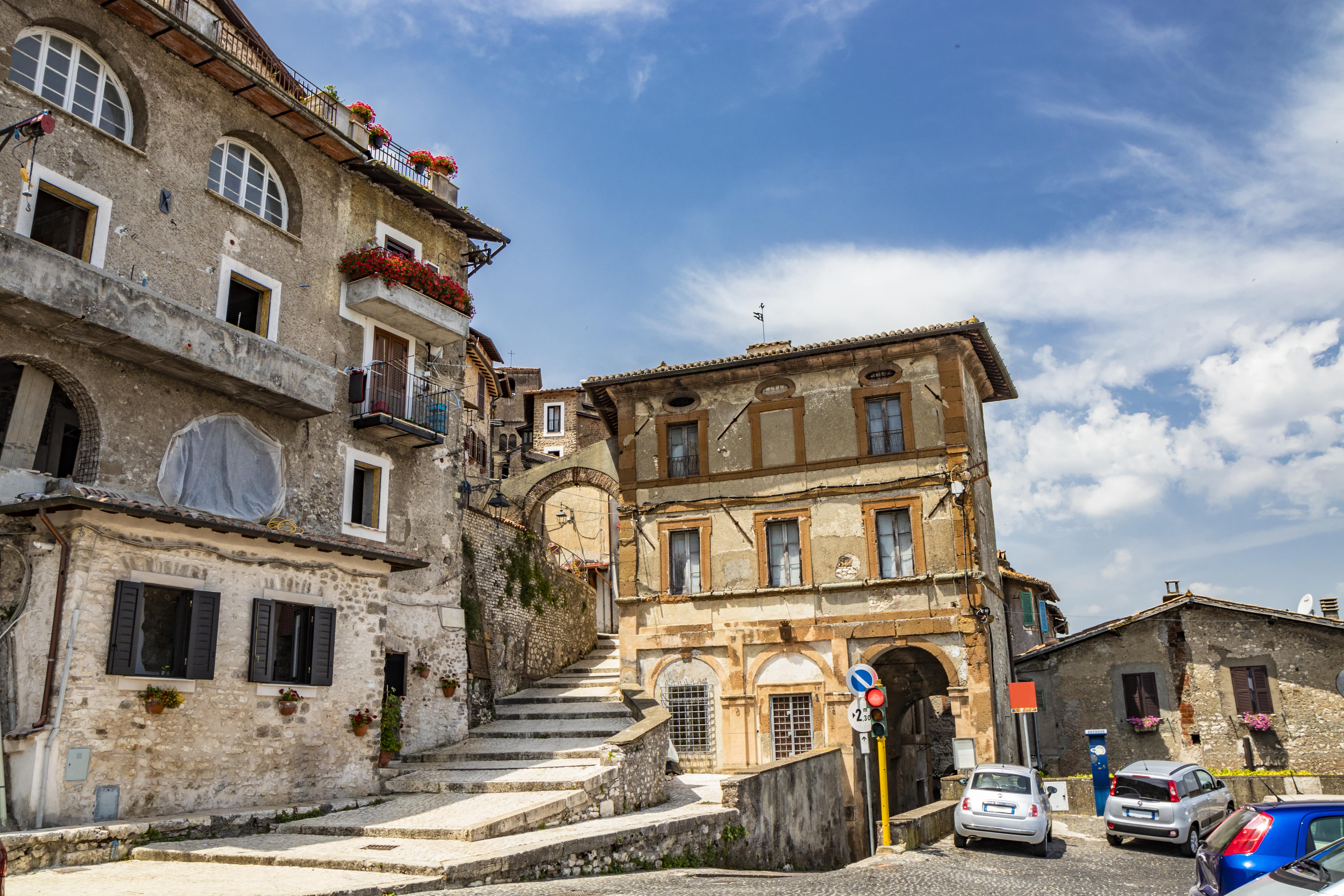 artena_277510425-min.jpeg