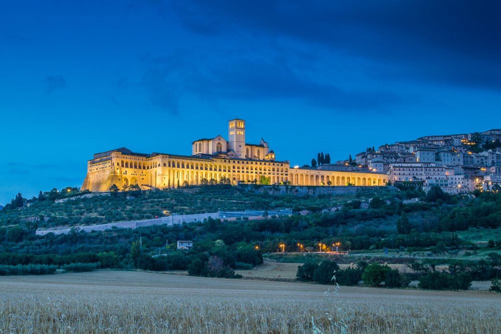Assisi di notte