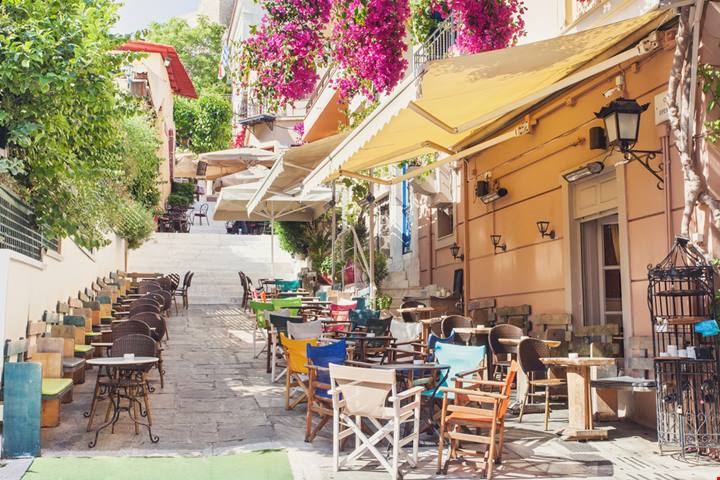 In Grecia non ci sono solo spiagge: queste 2 città da visitare in un weekend non ti fanno rimpiangere le isole greche