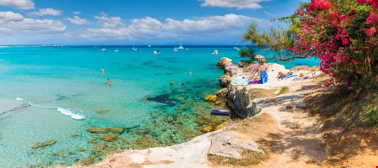Baia_Turchi_1067590217 Baia_Turchi_1067590217  