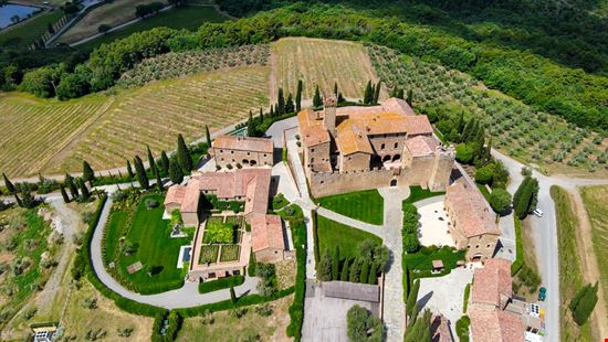 Banfi_1960690342 Banfi_1960690342  