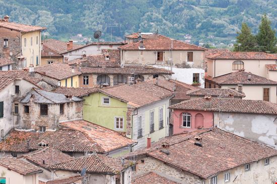 Barga_1986917921 Barga_1986917921  