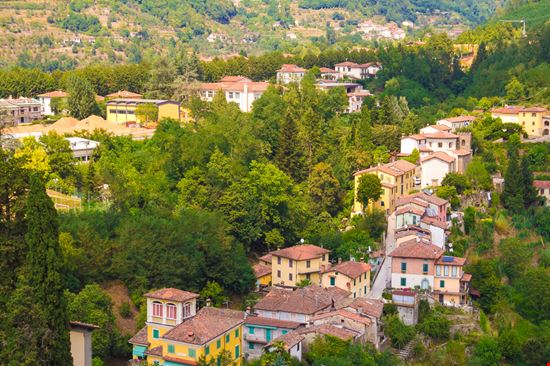 Barga_305643362 Barga_305643362  