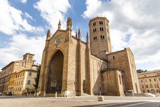 basilica-sant-antonino-piacenza basilica-sant-antonino-piacenza  