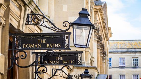 Bath_230664713-min.jpeg Bath_230664713-min.jpeg  
