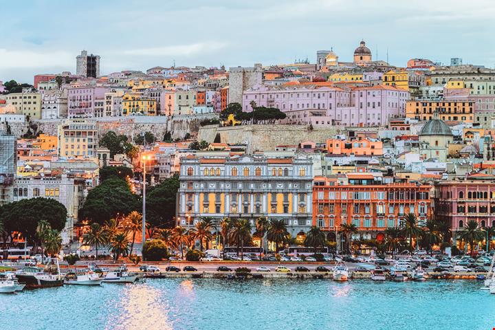 Cagliari-989526528