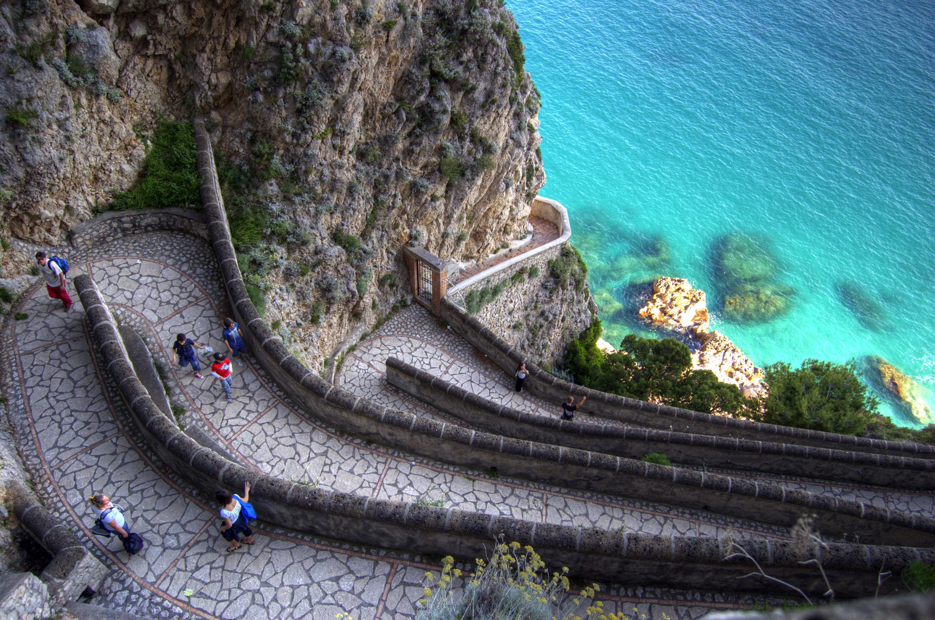 Capri_14185629-min.jpeg