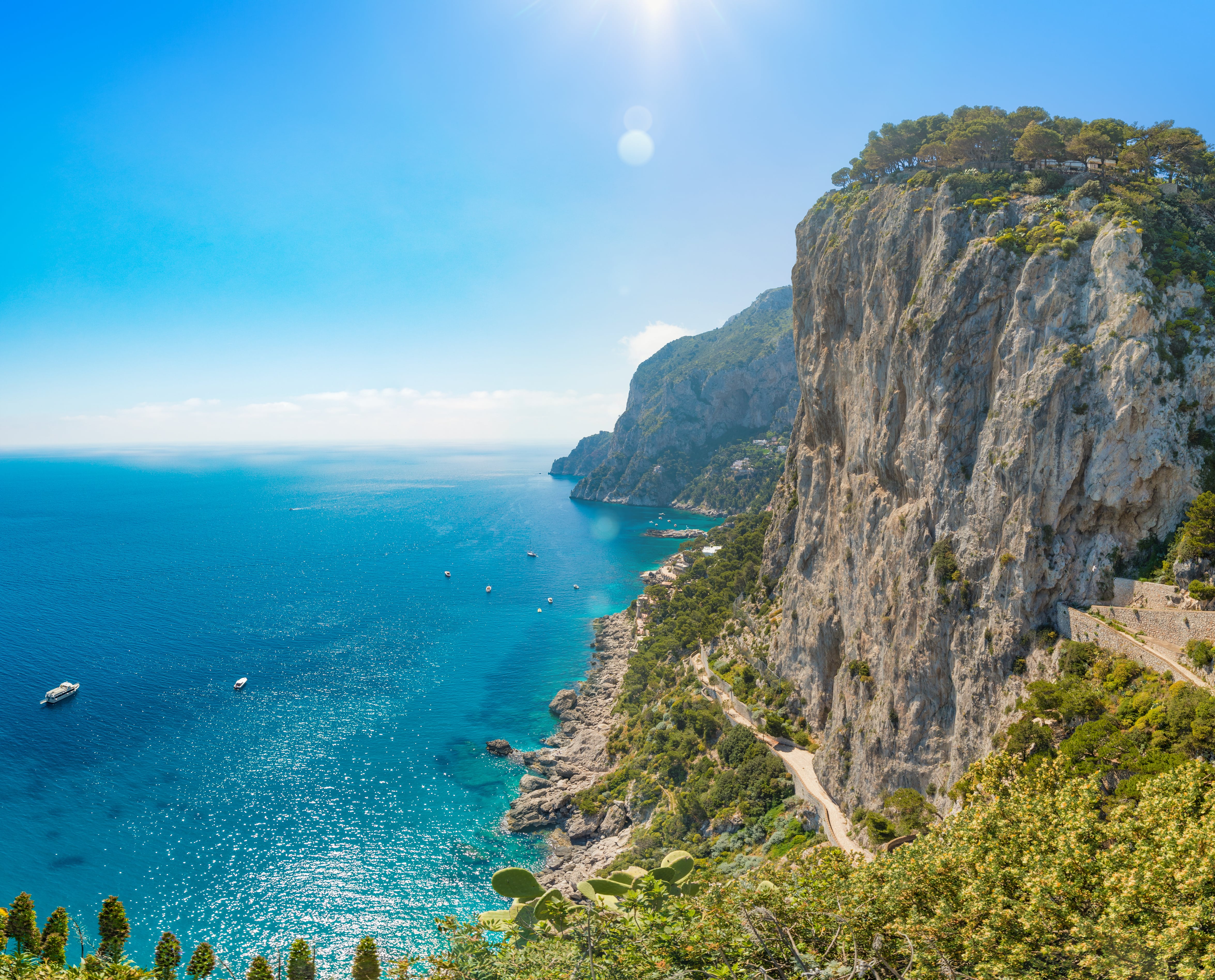 Capri_206453915-min.jpeg