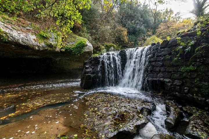 Dall'Umbria all'Alto Adige: viaggio lungo lo Stivale tra le 15 cascate più belle d'Italia
