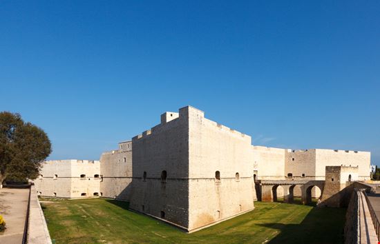 castello di barletta_1555825643 castello di barletta_1555825643  