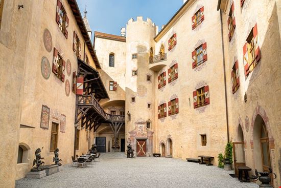 Castello_di_Brunico_interno Castello_di_Brunico_interno  