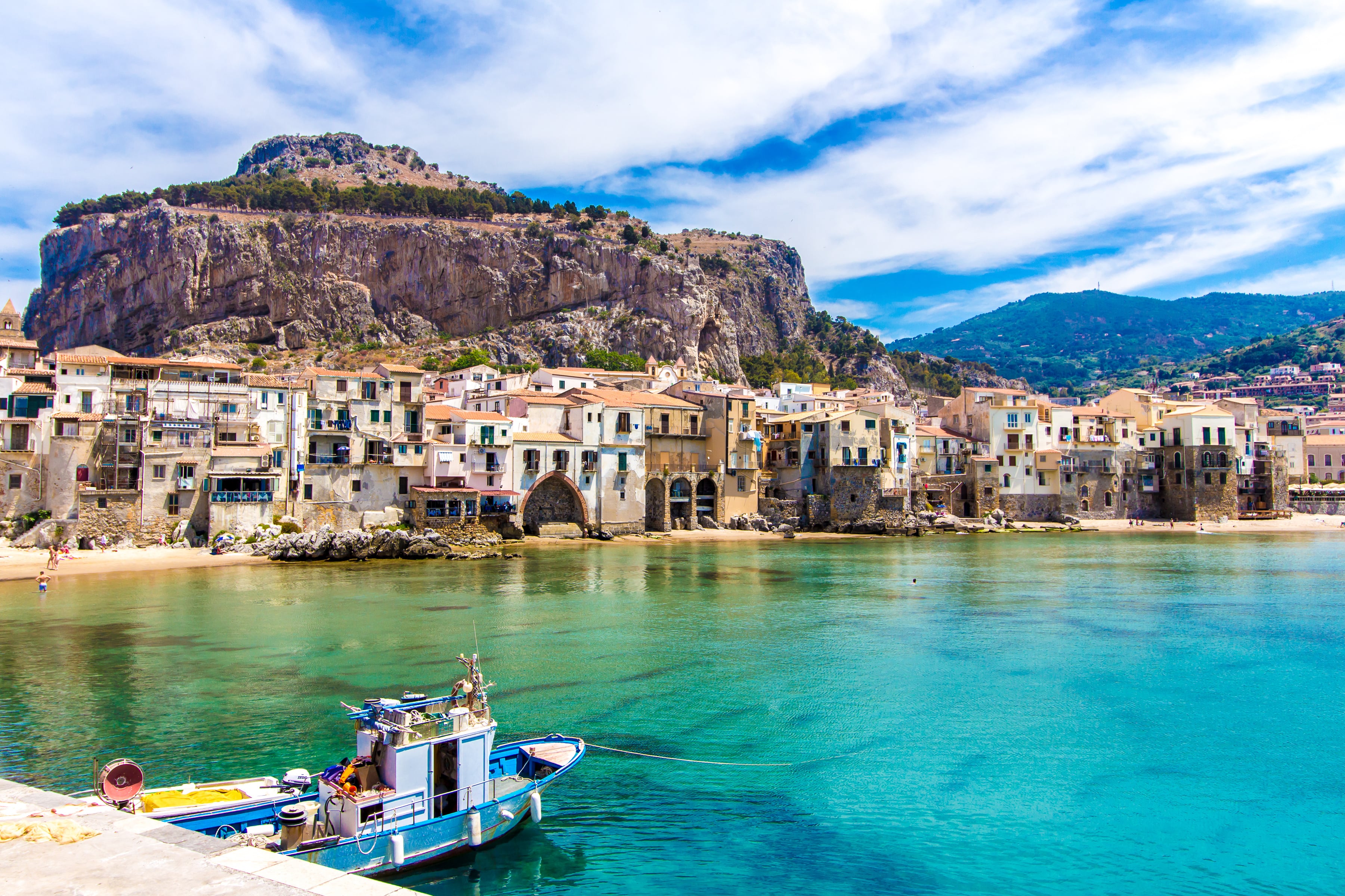 Cefalu_169582349-min.jpeg