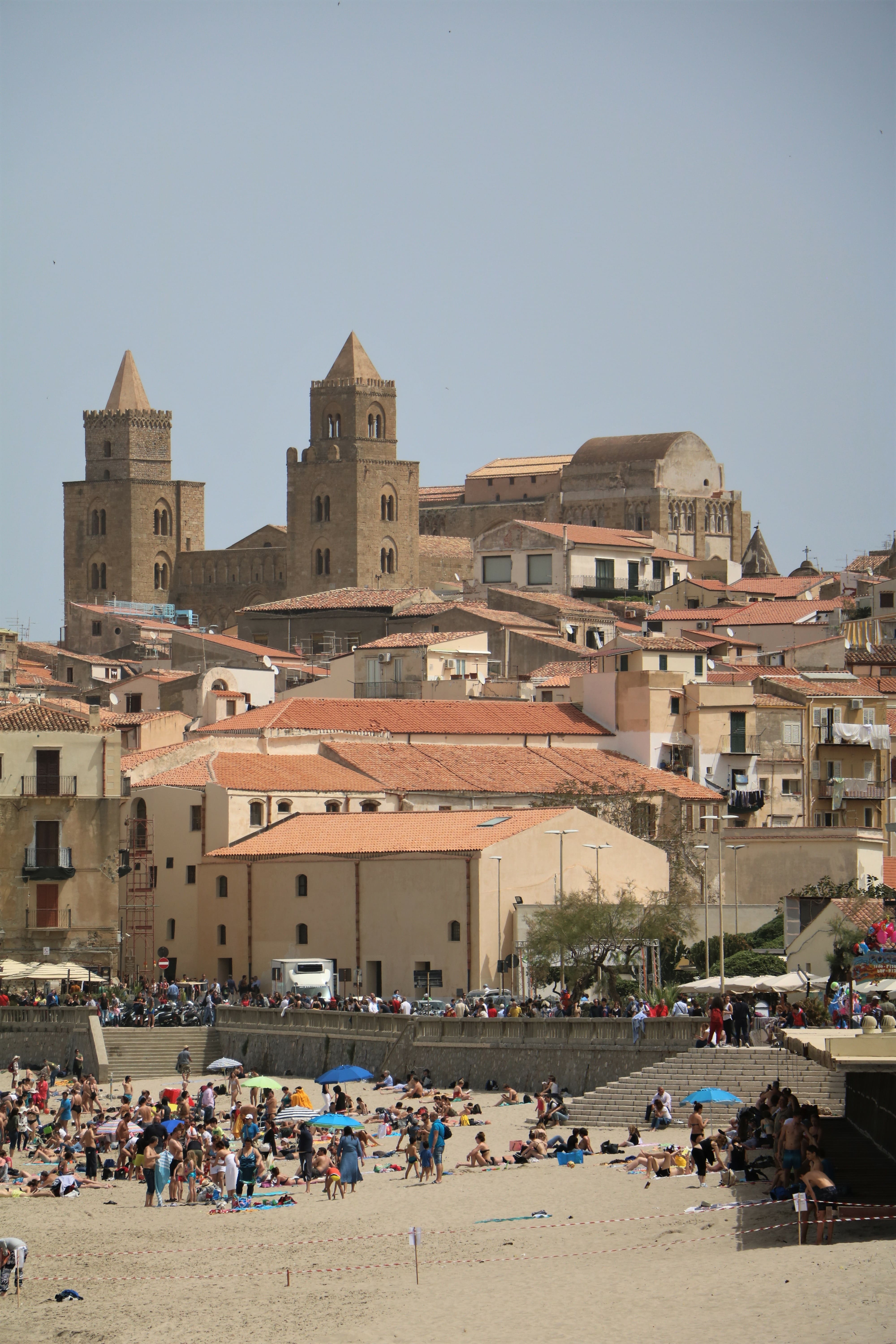 Cefalu_420571866-min.jpeg