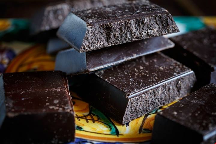Sicilia, tra chiese barocche e l'antico rito del cioccolato: la città che sembra un presepe di pietra nel cuore degli Iblei