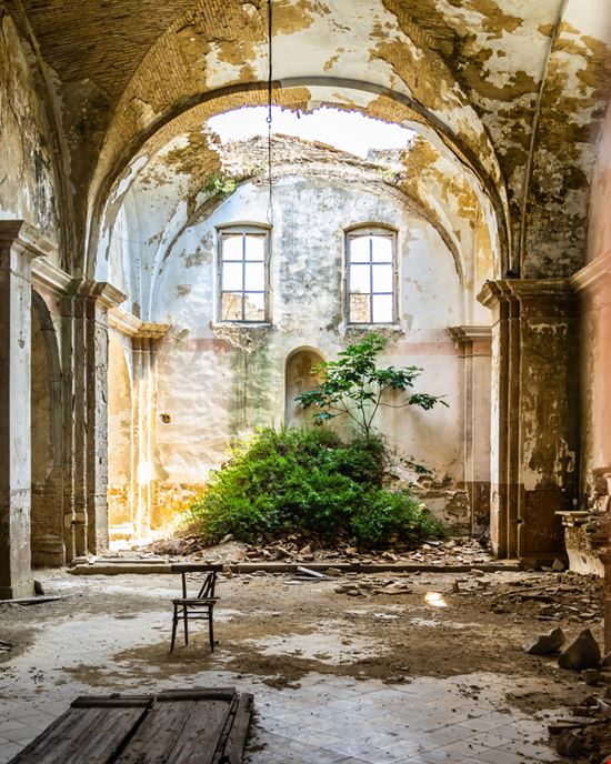 Craco_1932606566 Craco_1932606566  