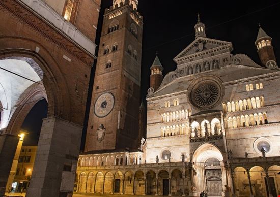 Cremona_guida Cremona_guida  