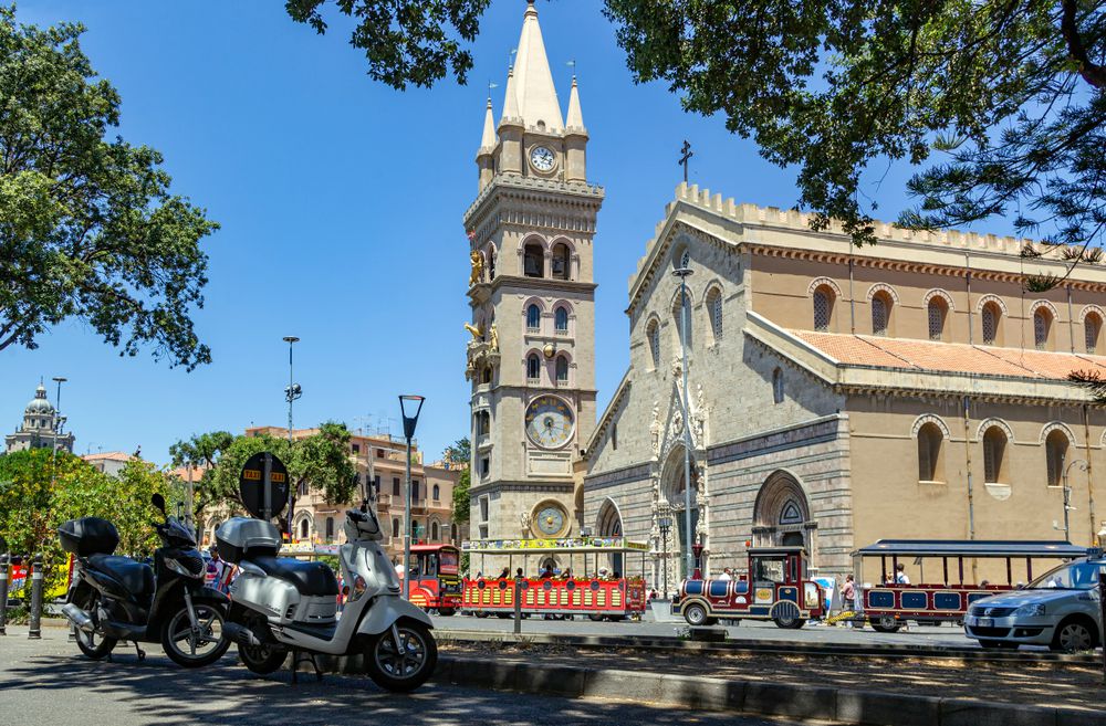 Duomo_di_giorno_Messina