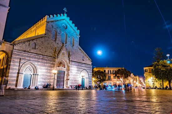 Duomo_di_notte_Messina Duomo_di_notte_Messina  