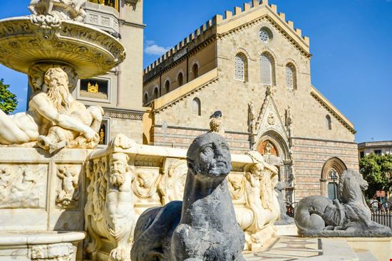Fontana_e_Duomo_a_Messina Fontana_e_Duomo_a_Messina  
