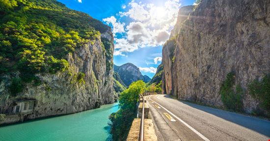 furlo_1825747118 furlo_1825747118  