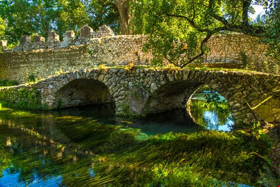giardini di ninfa_1768834079 giardini di ninfa_1768834079  