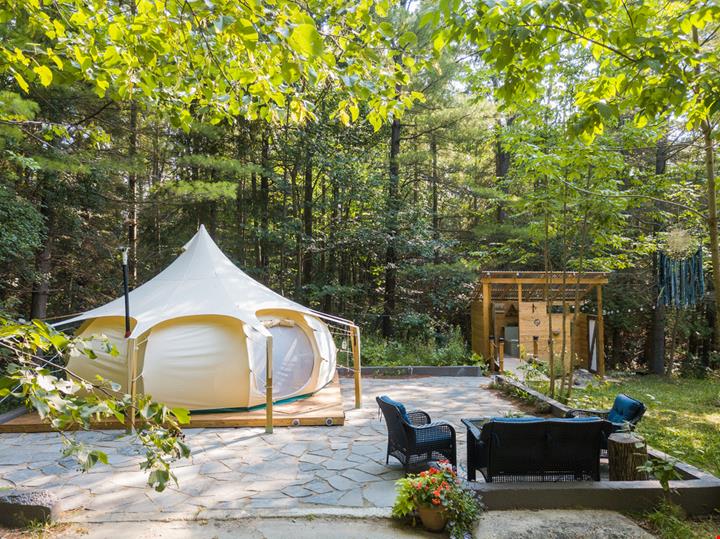 glamping_1160219776