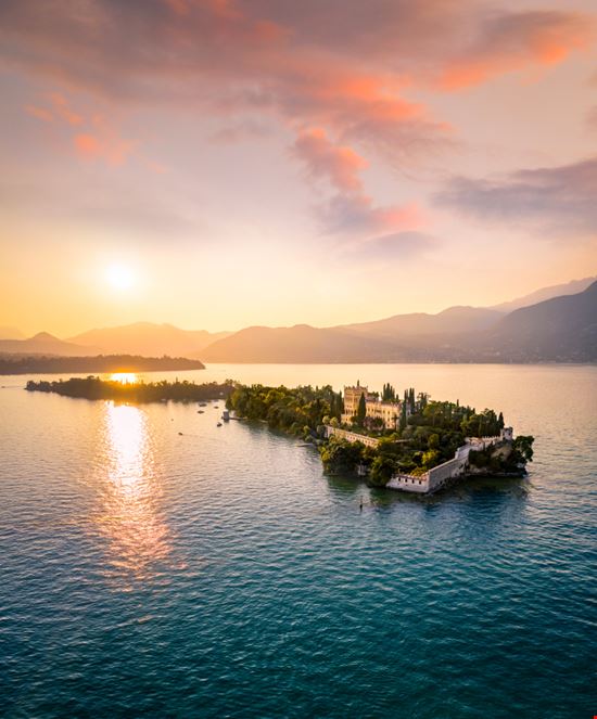 Isola_Garda_1522256942 Isola_Garda_1522256942  