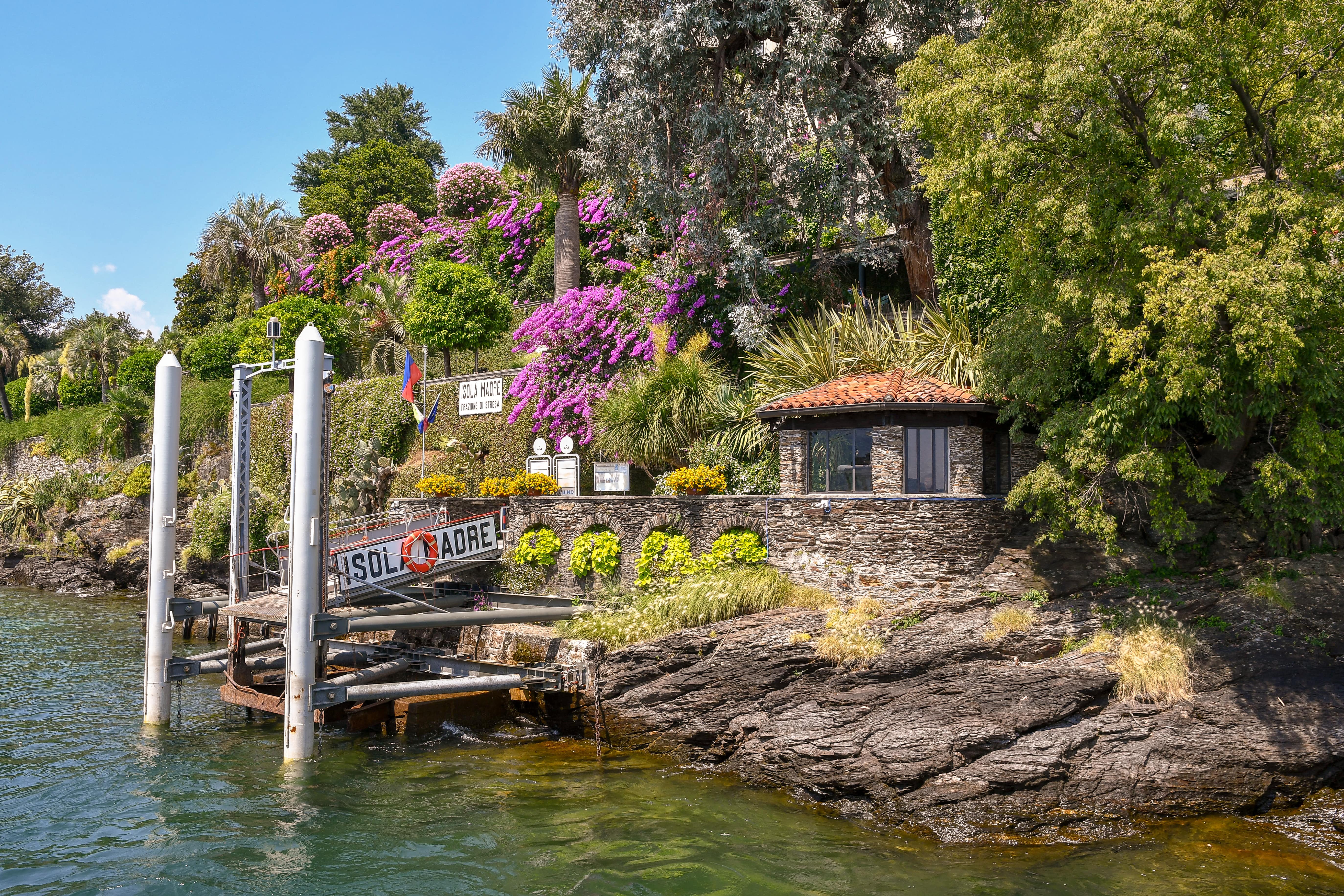 In queste 3 isole trovi palazzi barocchi e giardini d'autore vista lago: sono un inestimabile tesoro d'Italia