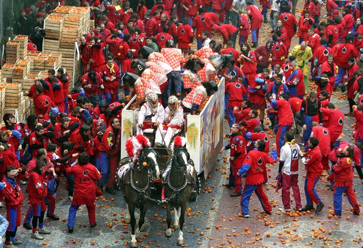 Ivrea Carnevale_124520686