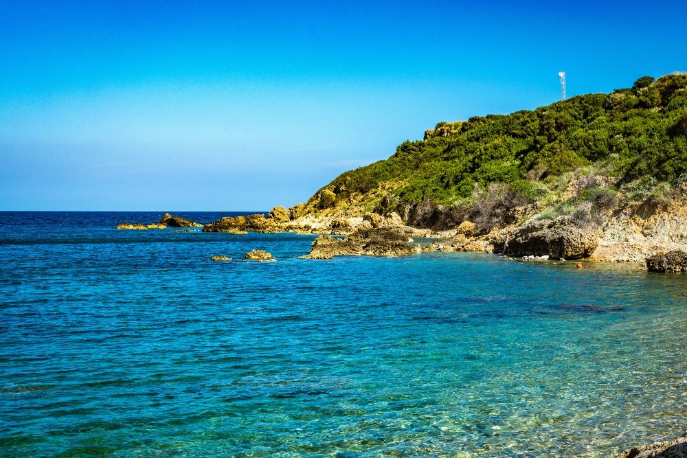 La top 10 delle spiagge nudiste in Italia
