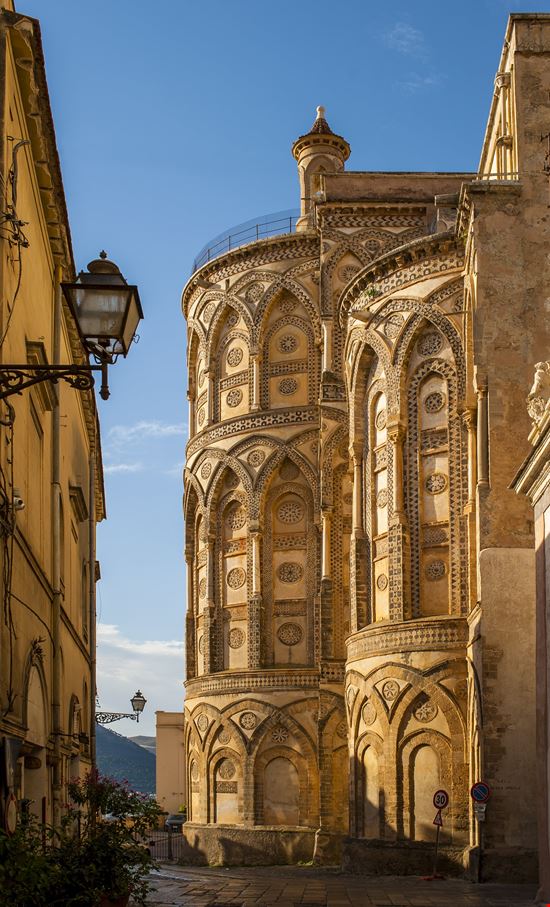 Monreale_Duomo_119522864-min.jpeg Monreale_Duomo_119522864-min.jpeg  