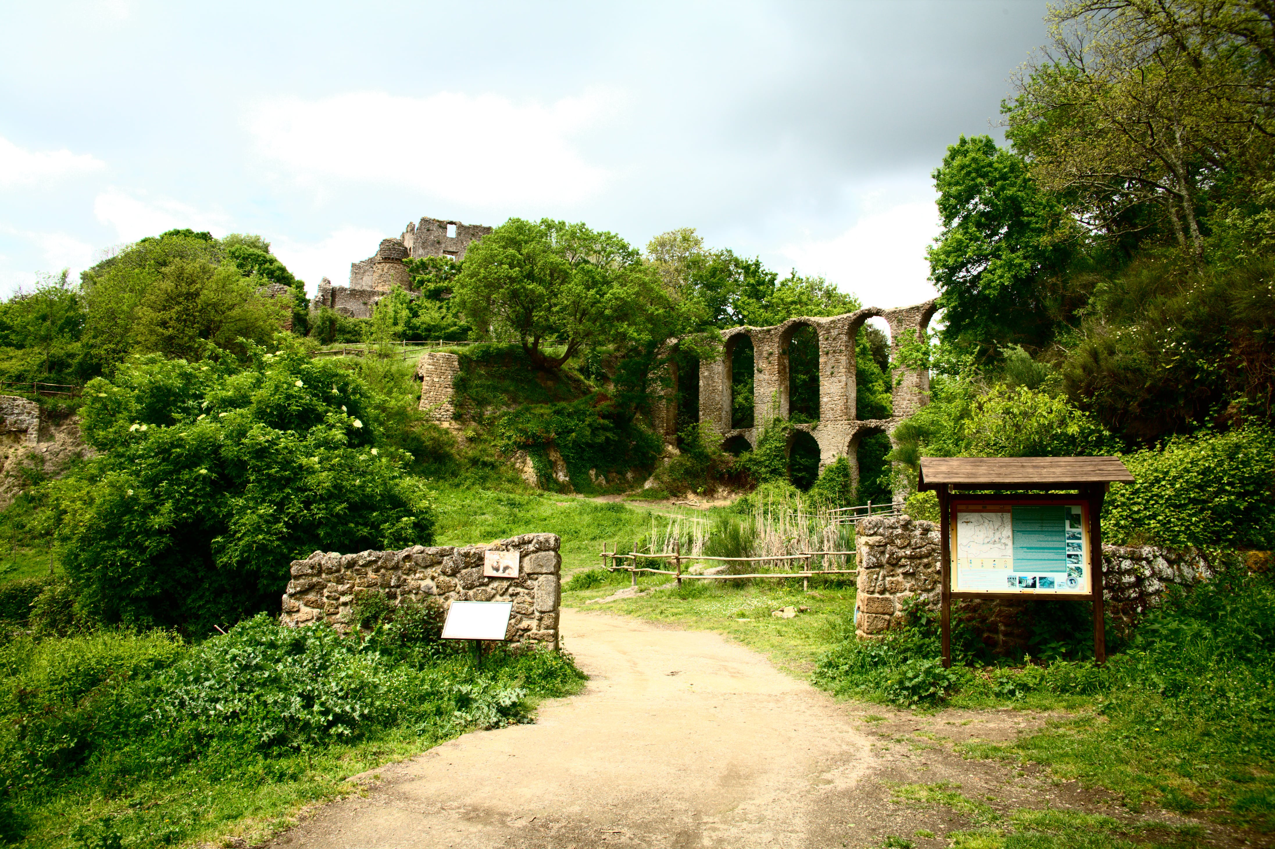 Monterano_65563913-min.jpeg