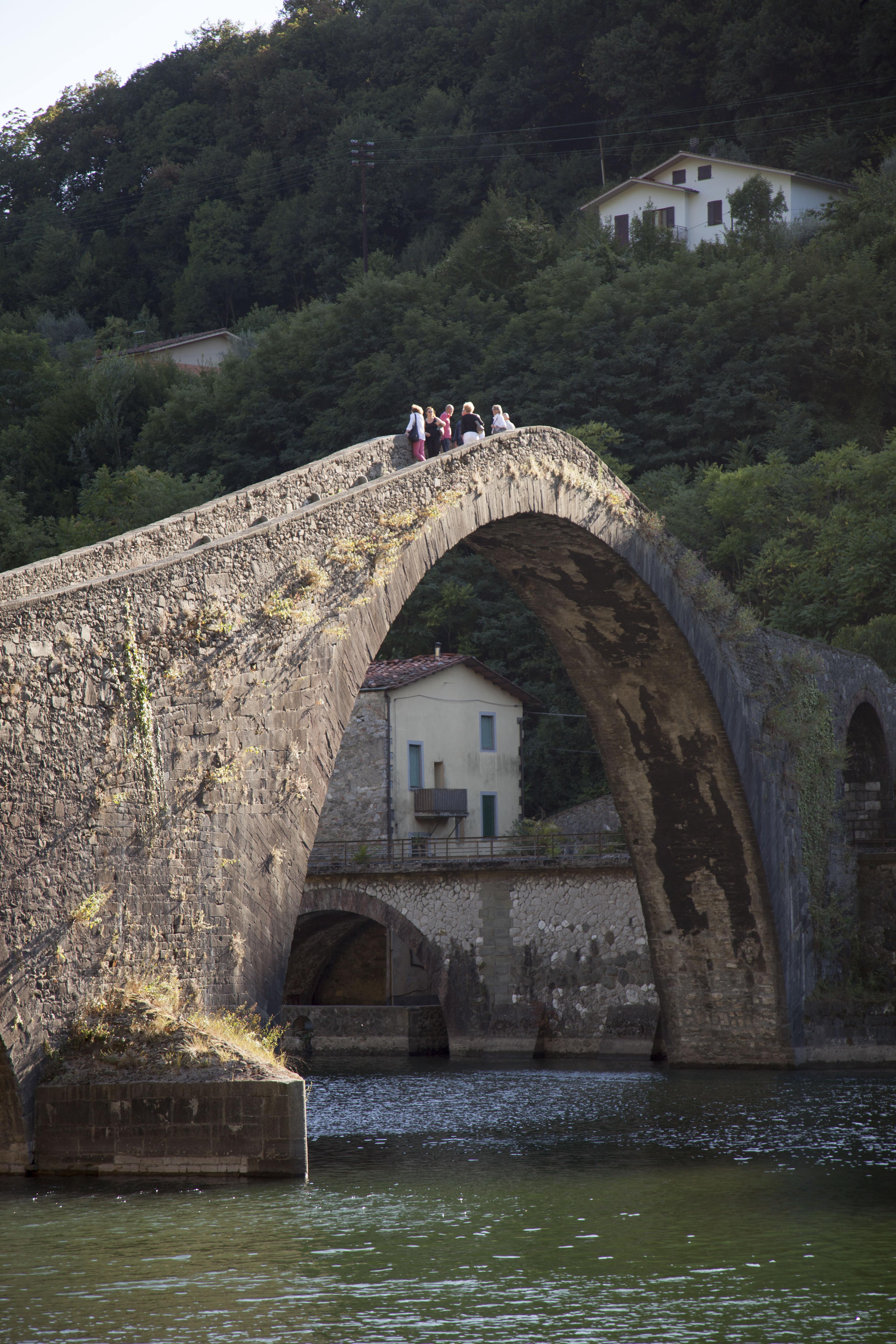 Mozzano_172701184-min.jpeg