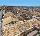 Noto_278073178-min.jpeg